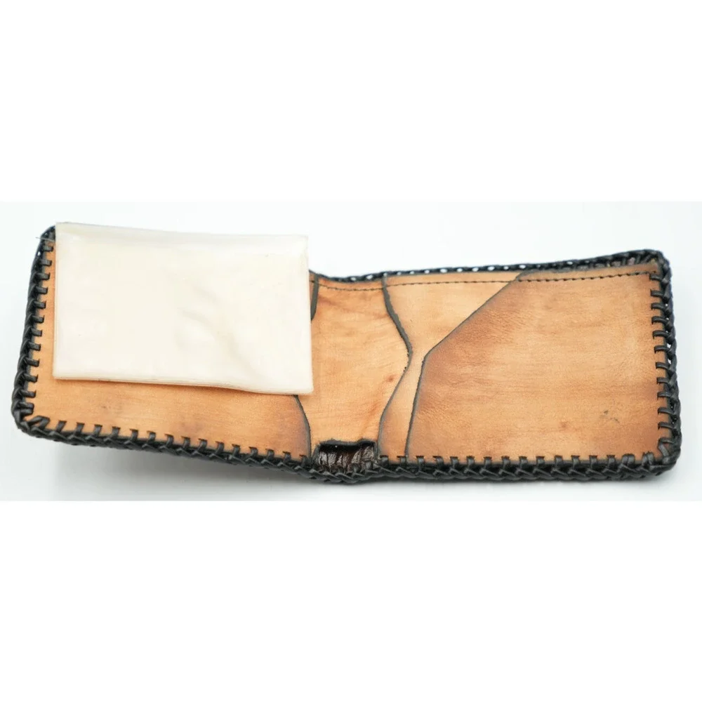 Vintage 1962 Handmade Leather Wallet Tooled Western Floral Design with Black‎